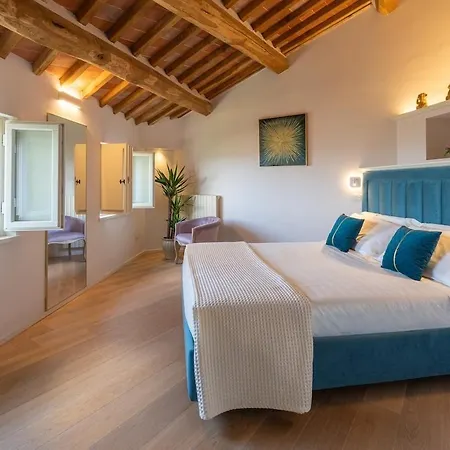 Melody House *